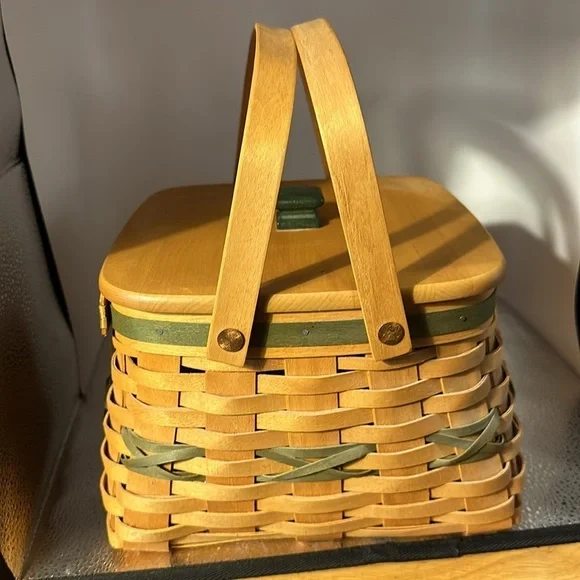 Longaberger Christmas collection 2000 edition deck the hall basket,​​